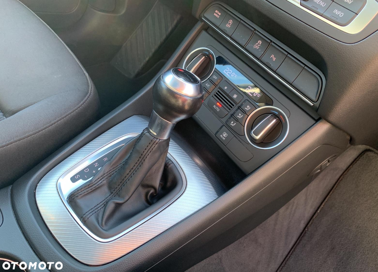Audi Q3 2.0 TDI S tronic design - 10