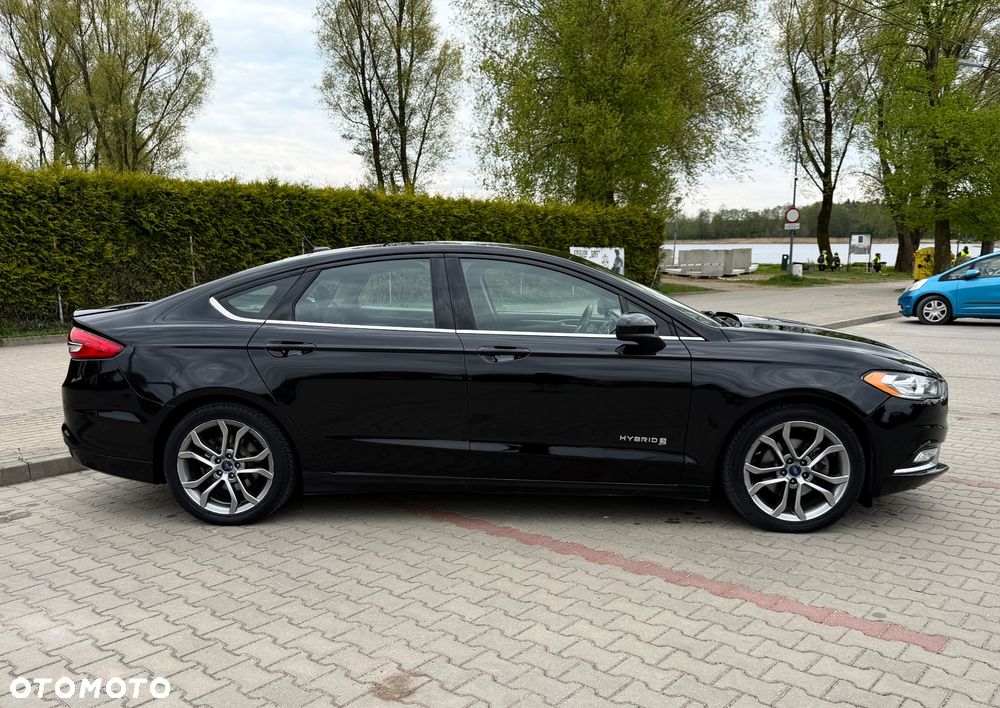 Ford Fusion - 26