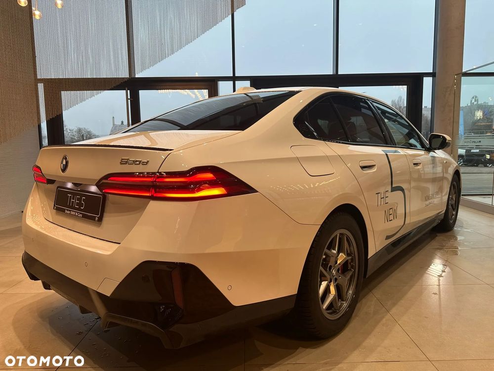 BMW Seria 5 520d mHEV M Sport - 6