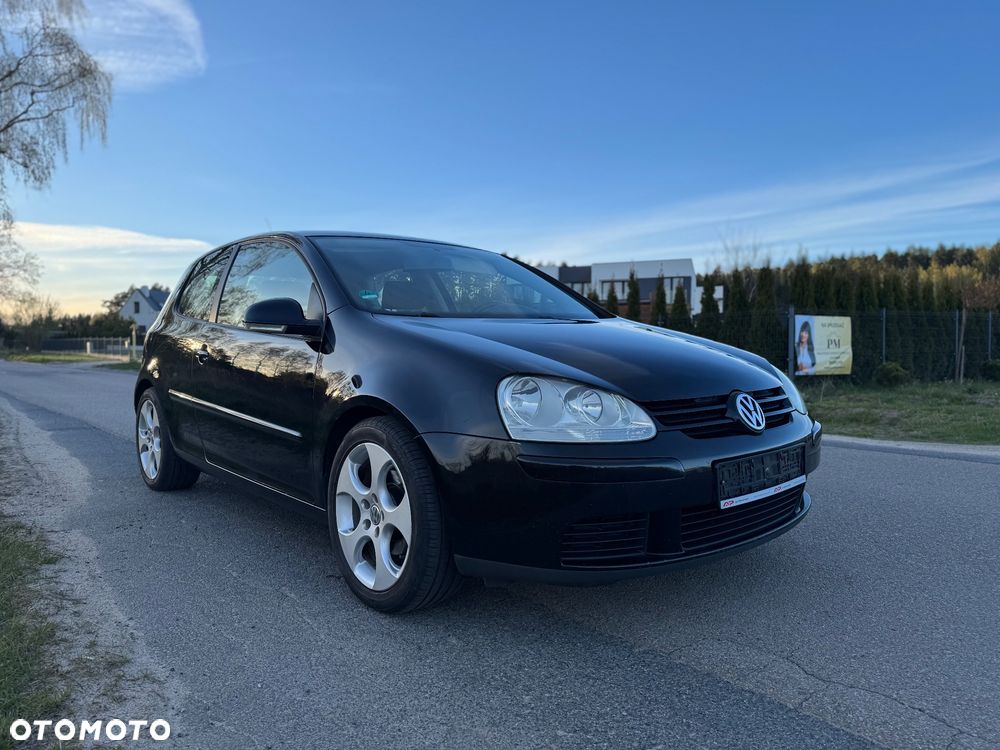 Volkswagen Golf 1.9 TDI Sportline - 4