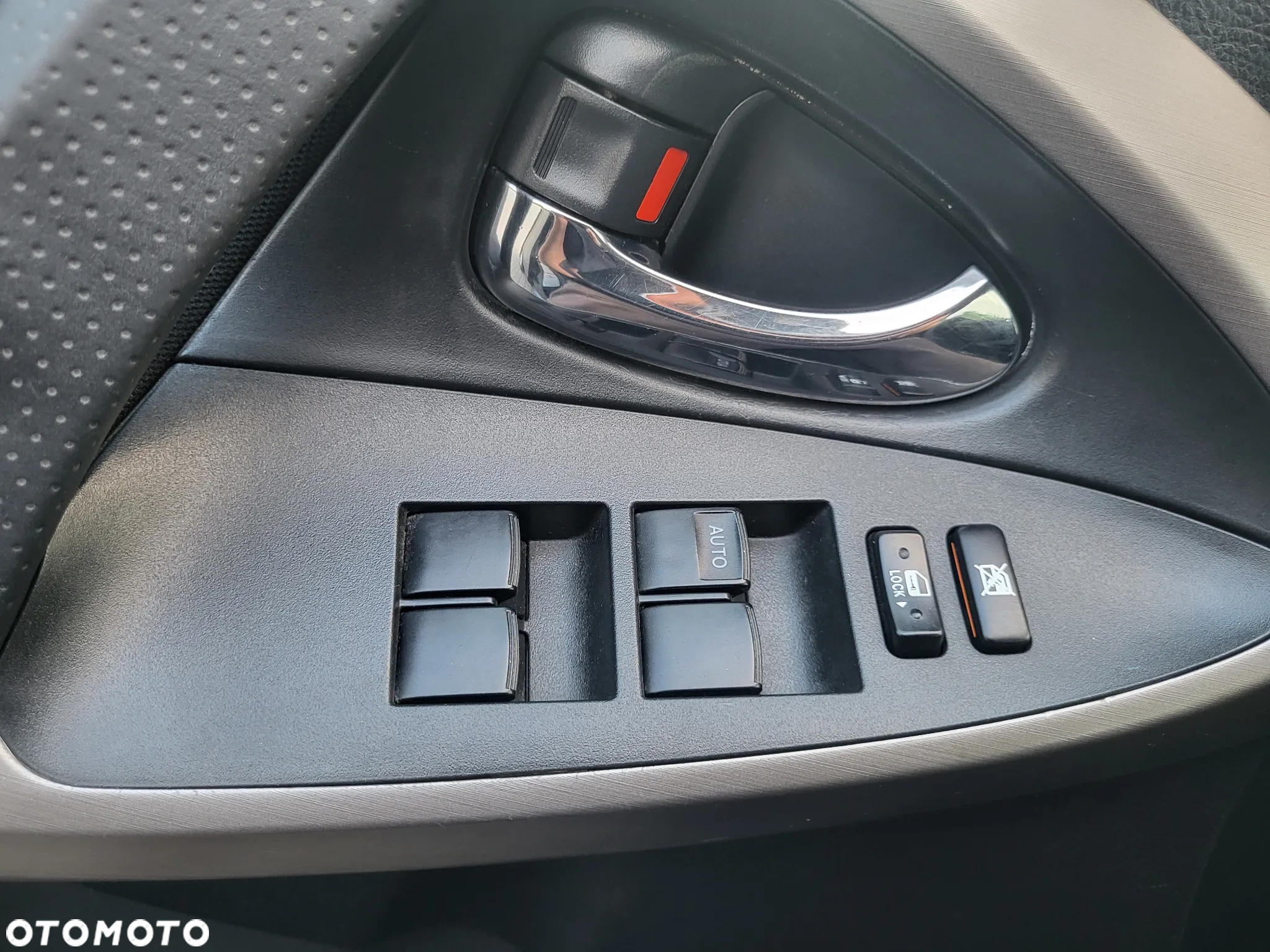 Toyota RAV4 2.0 VVT-i Sol - 16