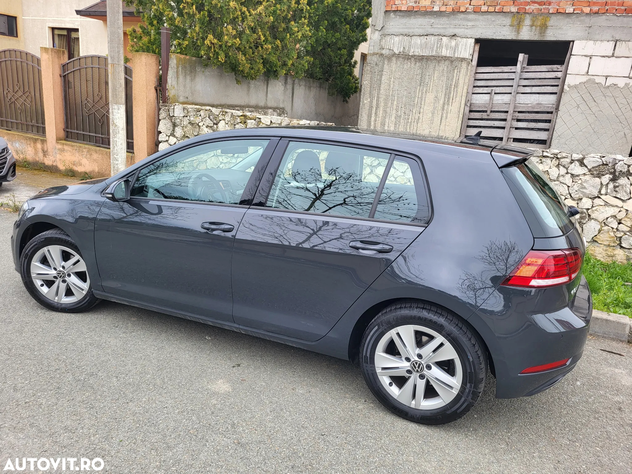 Volkswagen Golf 1.0 TSI Trendline - 3