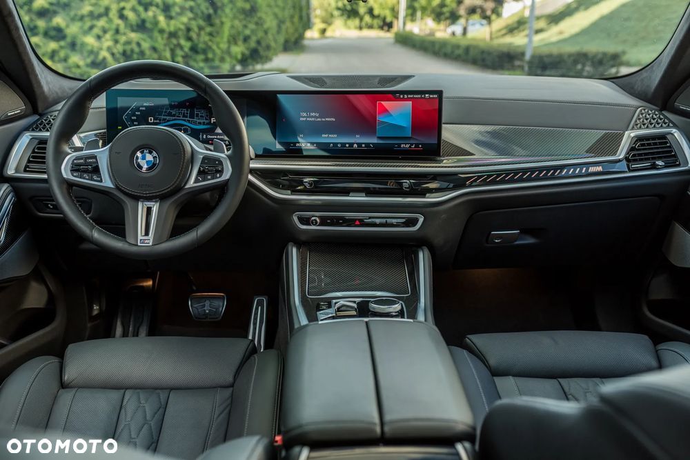 BMW X6 M50i - 21