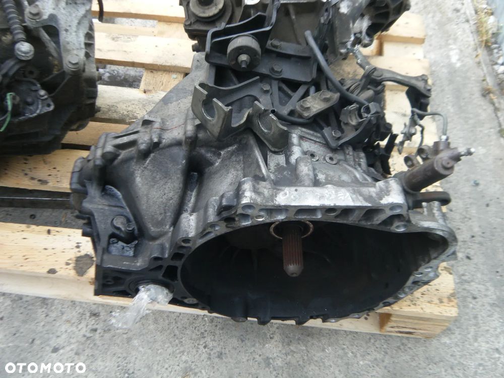 SKRZYNIA BIEGÓW TOYOTA VERSO 07r 2,2 D4D 2AD  =radom - 4