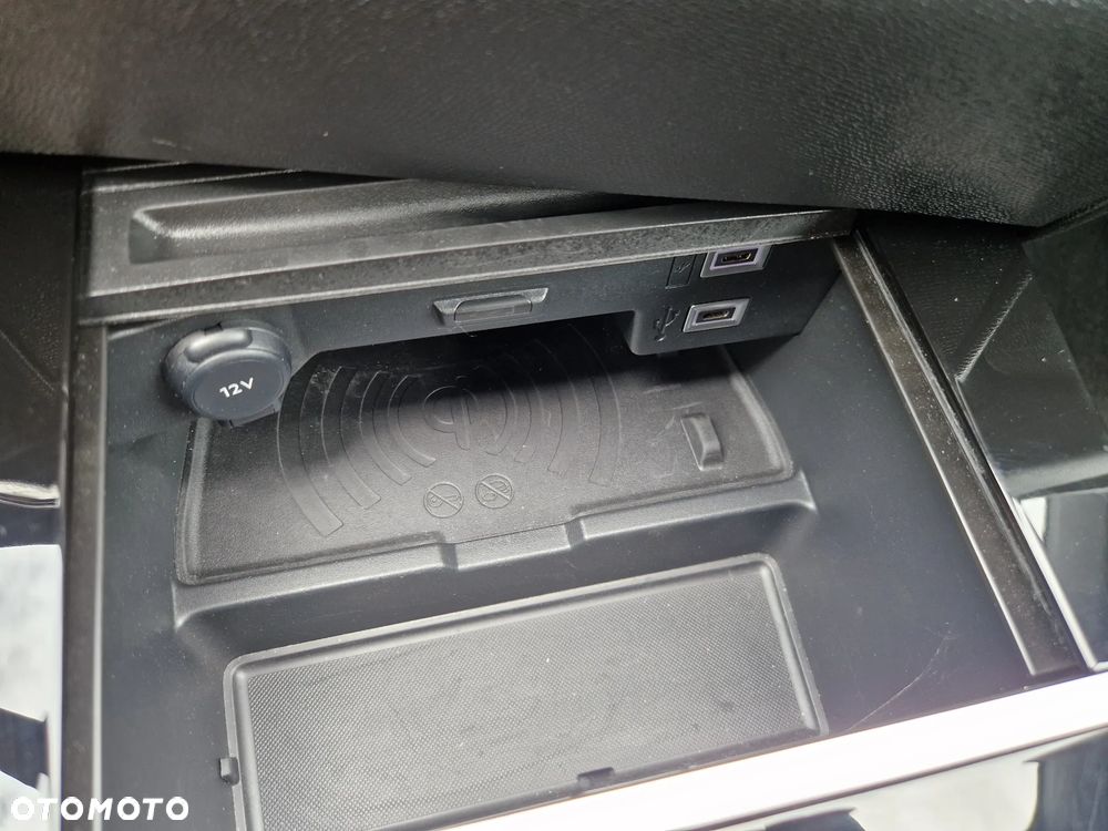 Opel Astra 1.6 T Plug-in Hybrid GSe - 39