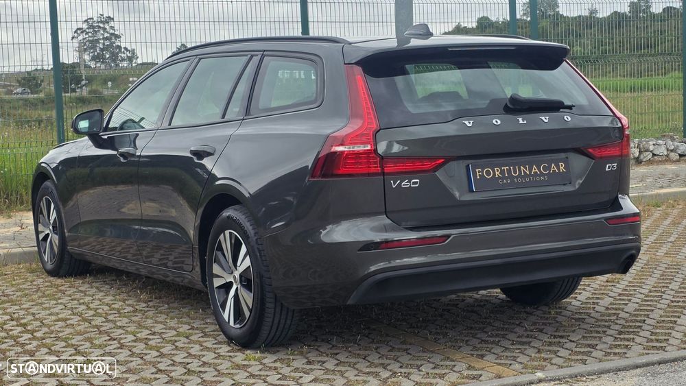 Volvo V60 2.0 D3 Momentum Core - 7