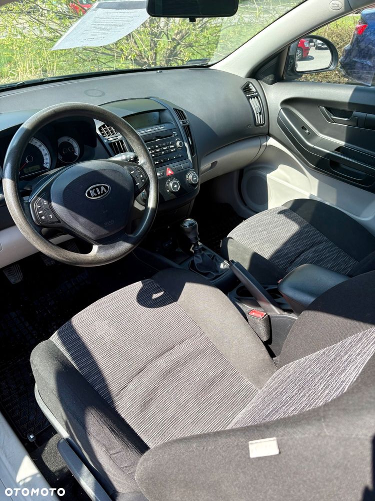 Kia ProCeed 1.6 Crdi Comfort + - 9