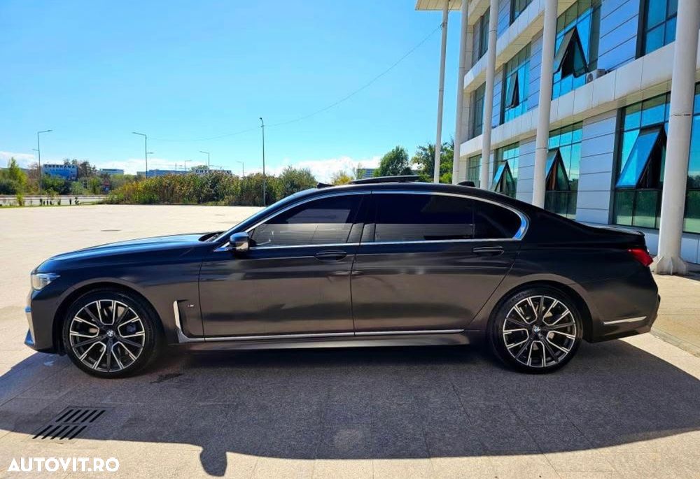 BMW Seria 7 750Li xDrive - 2