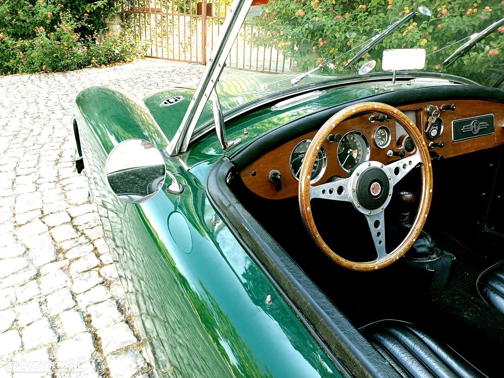 MG MGA - 5