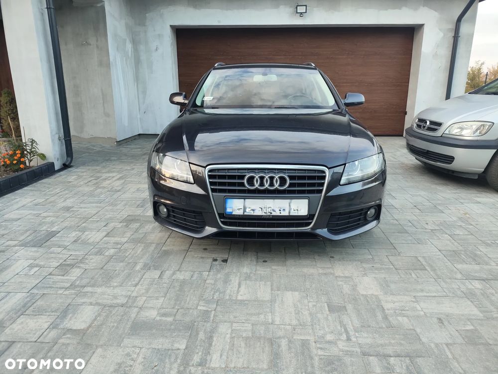 Audi A4 Avant - 11