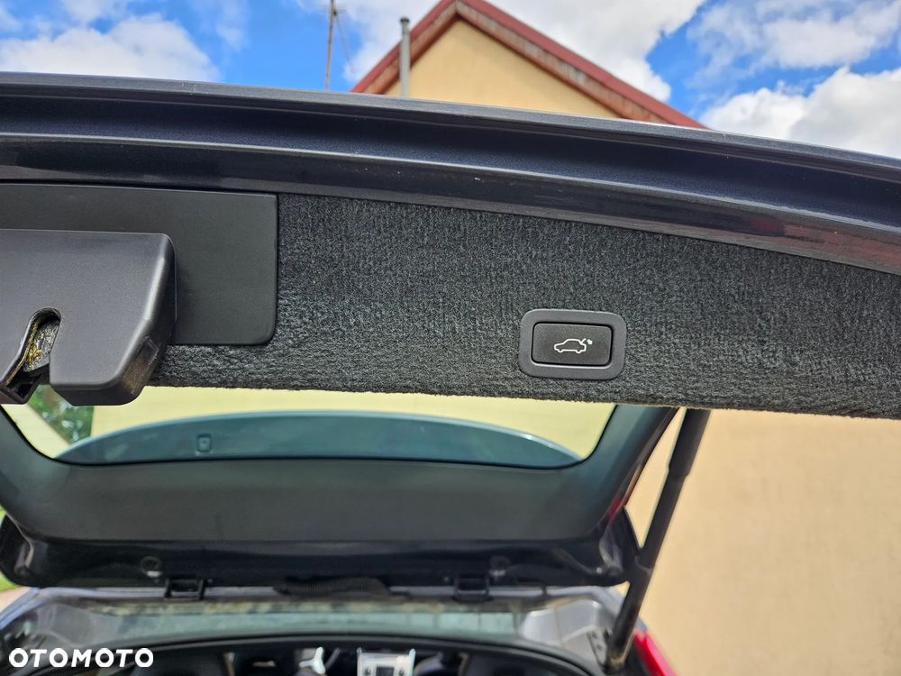 Volvo XC 60 D5 AWD Geartronic Summum - 28