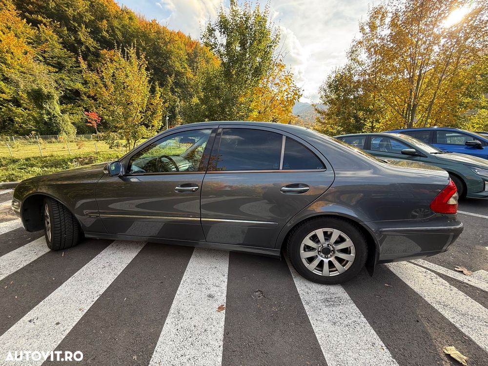 Mercedes-Benz E - 9