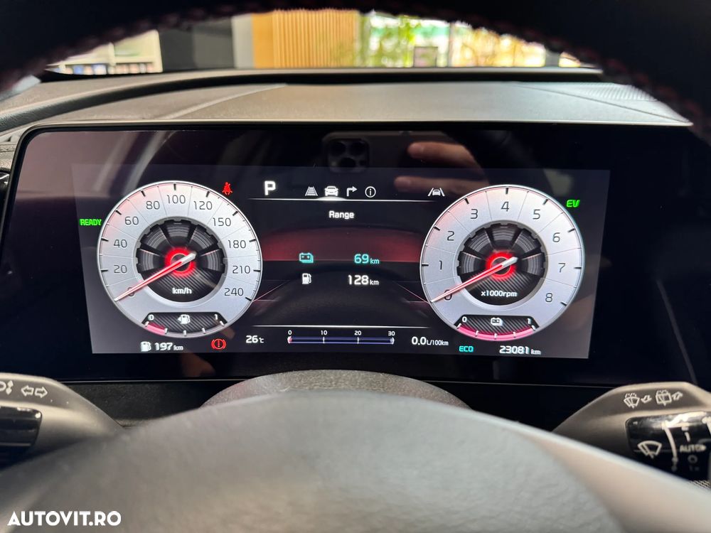 Kia Sportage 1.6 T-GDI PHEV 6AT 4x4 GT Line - 16