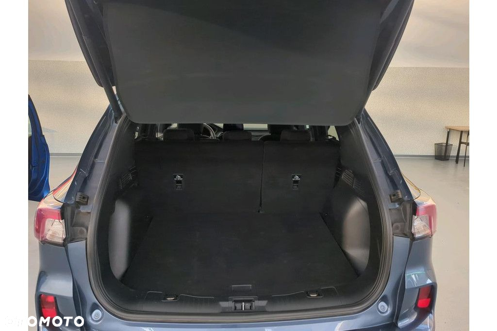 Ford Kuga - 12