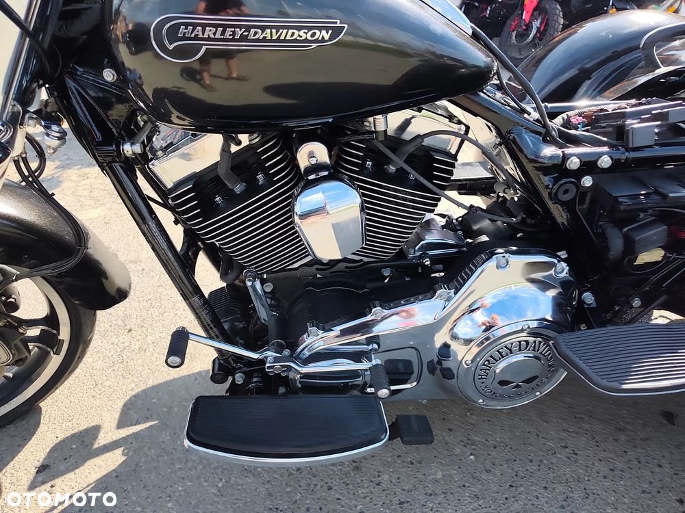 Harley-Davidson FLHTCU Ultra - 21