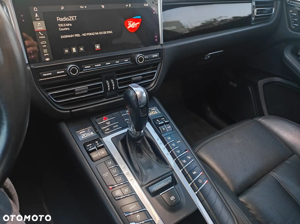 Porsche Macan T PDK - 22