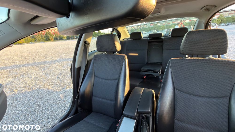 BMW Seria 3 320d - 10