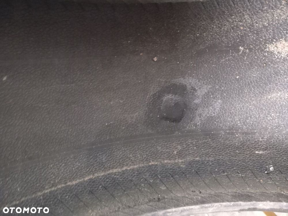 225/40/R18 Pirelli Cinturato P7 - 7