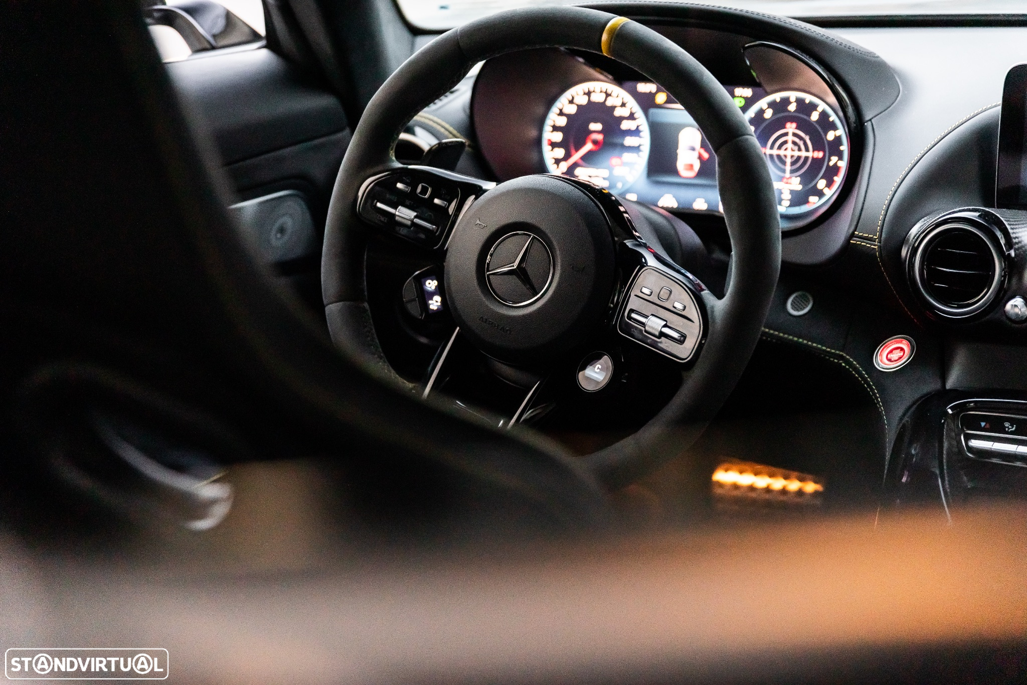Mercedes-Benz AMG GT R - 24