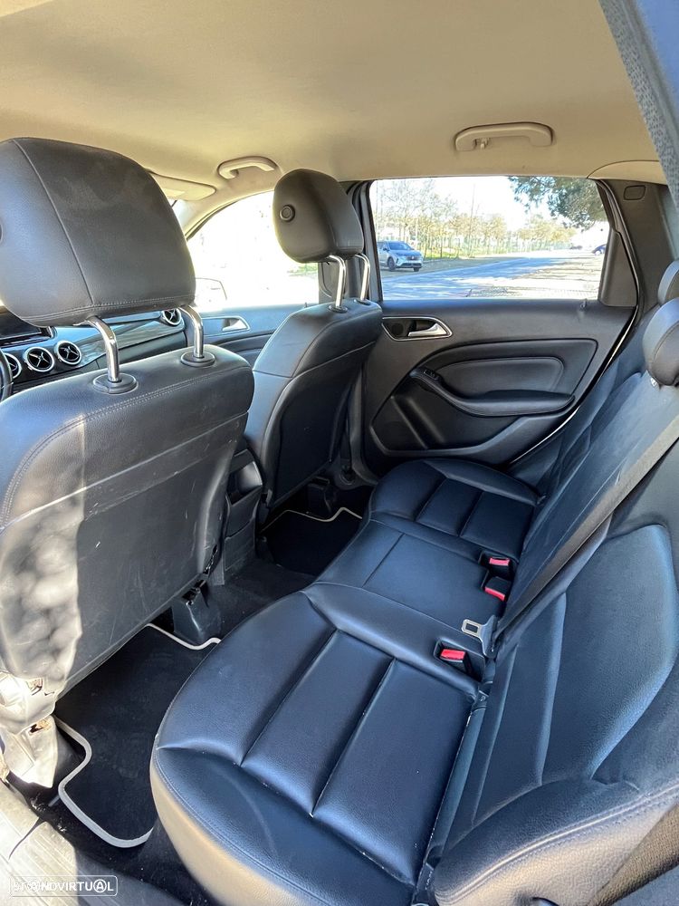 Mercedes-Benz B 200 - 15