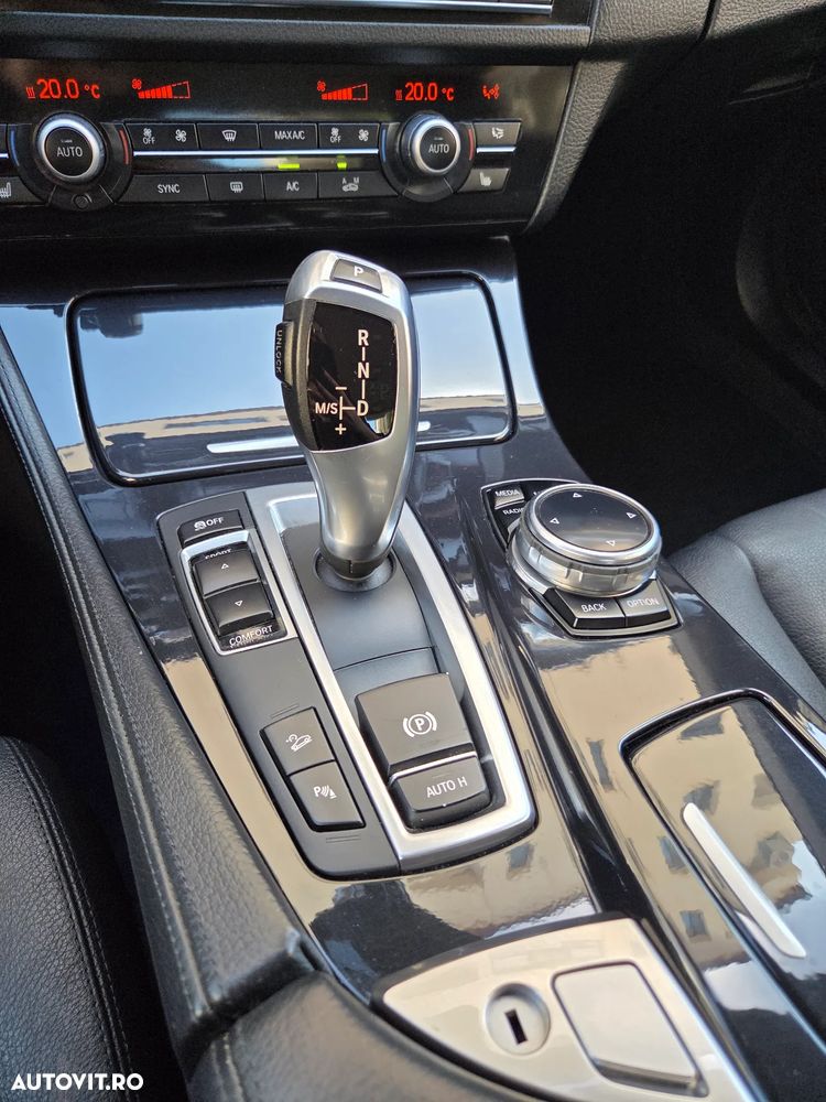 BMW Seria 5 520d xDrive - 33