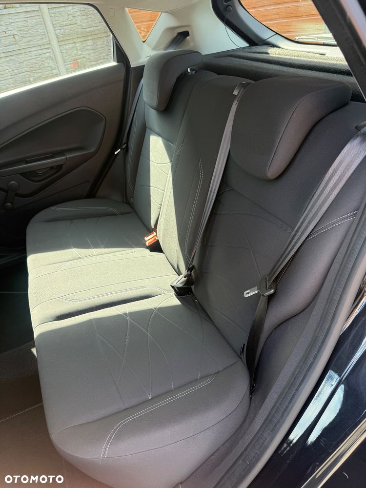 Ford Fiesta - 15