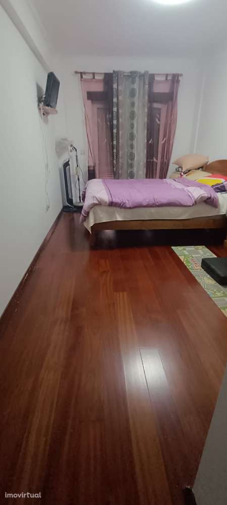 Excelente T3 com terraço e duas garagens! - Grande imagem: 3/21