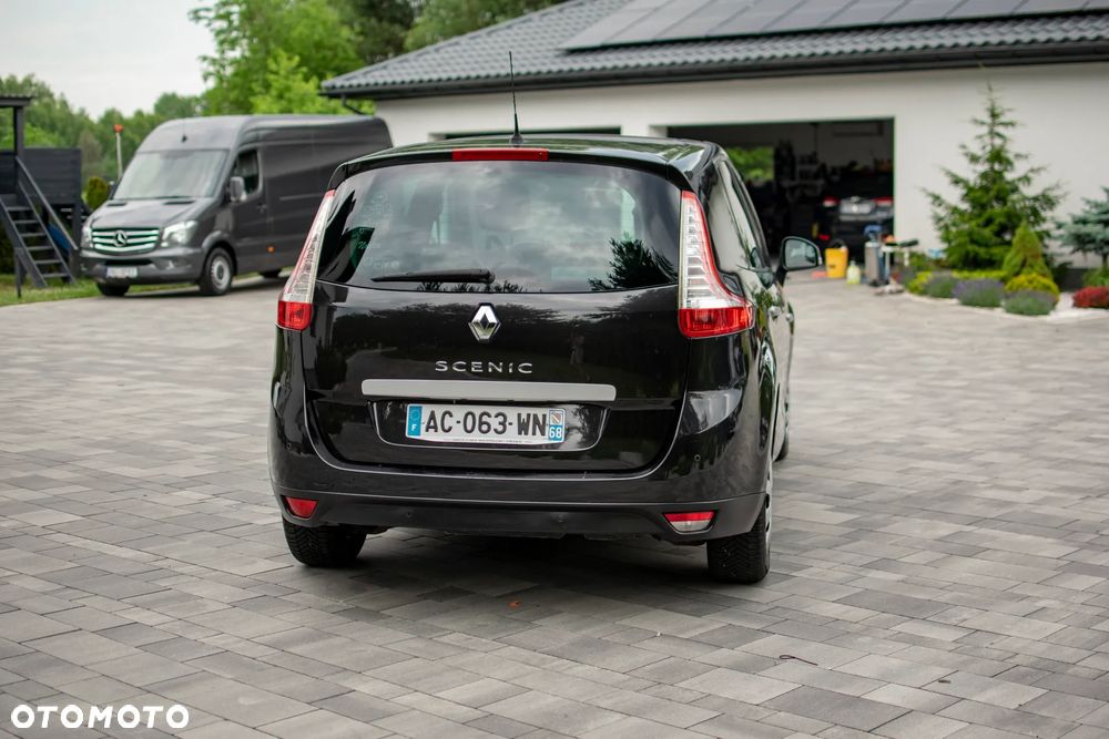 Renault Grand Scenic - 18