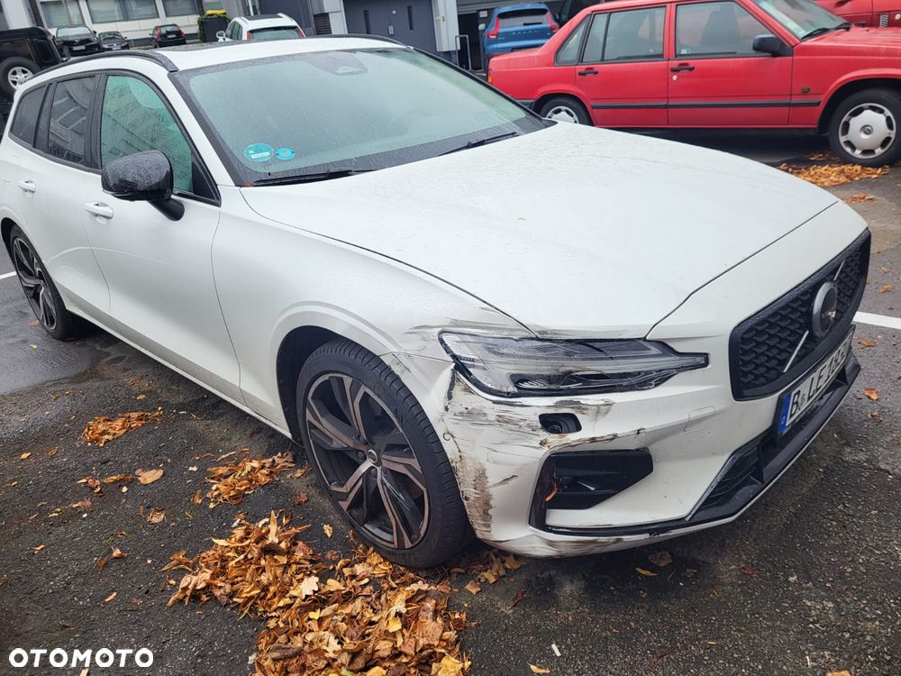 Volvo V60 B4 B R-Design - 20