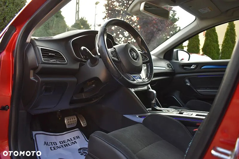 Renault Megane 1.6 TCe GT EDC - 9
