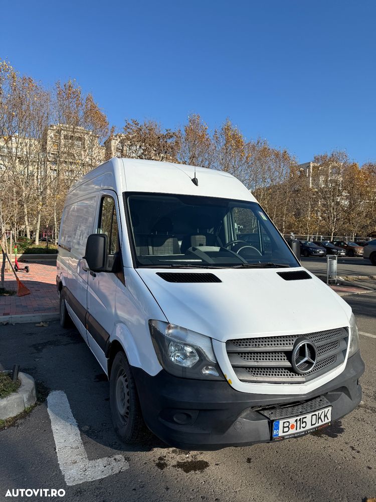 Mercedes-Benz Sprinter - 2