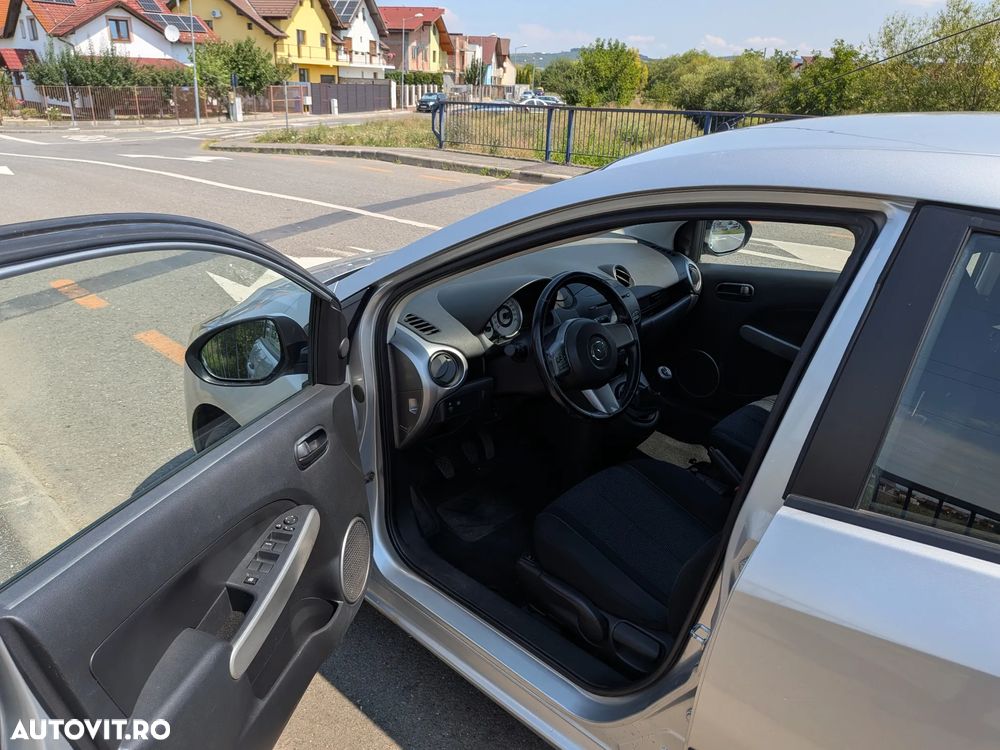 Mazda 2 1.3i TE - 6