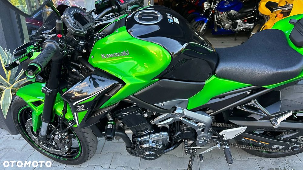 Kawasaki Z 900 - 16