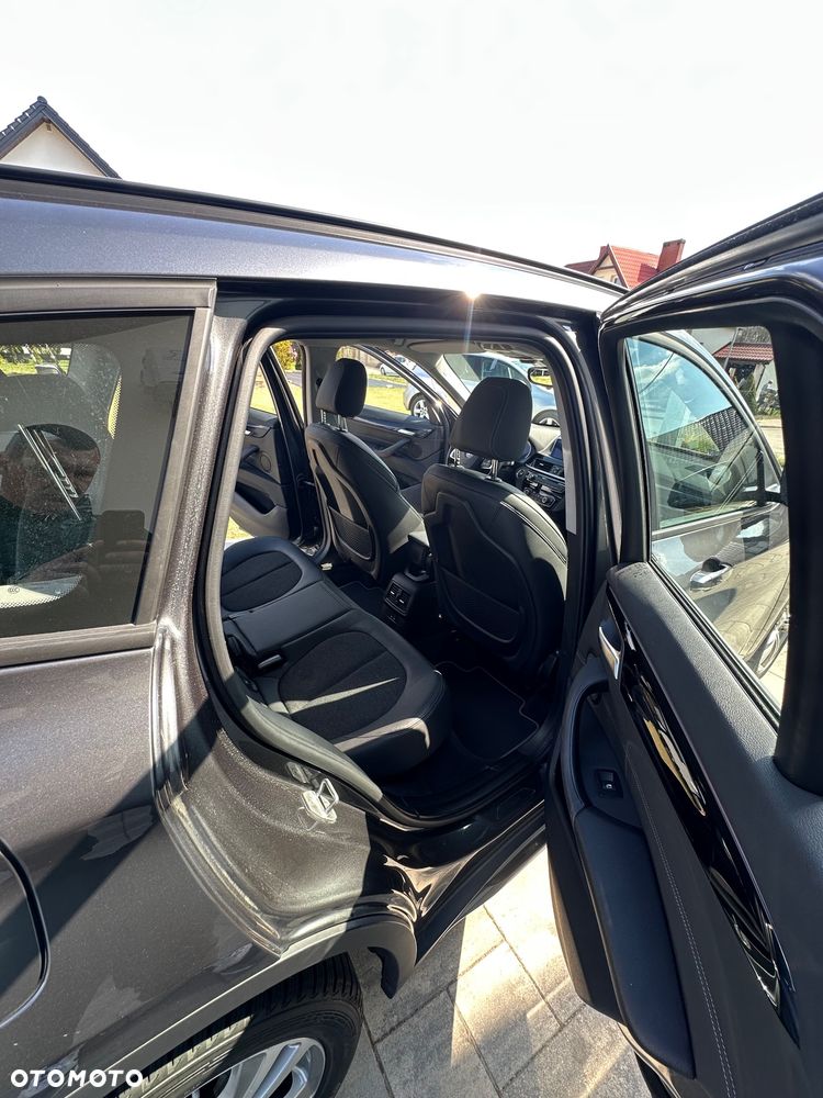 BMW X1 sDrive18i Sport Line - 25