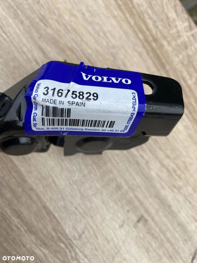 UCHWYT WSPORNIK BŁOTNIKA PRZÓD LEWY VOLVO XC40 II 31675829 NOWY ORYG - 3