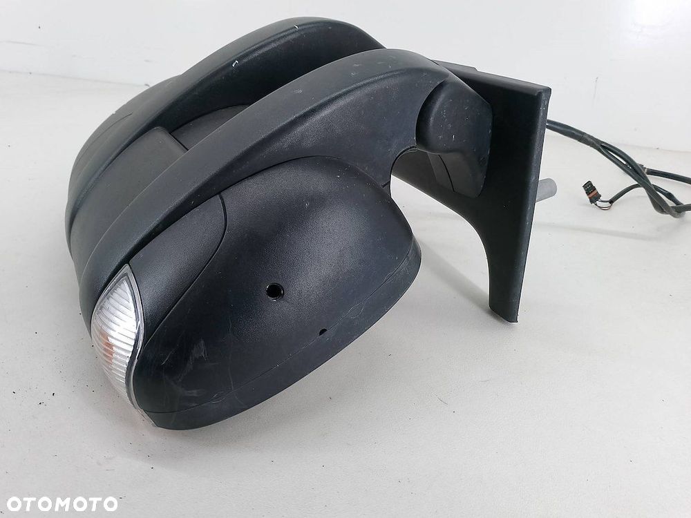 LUSTERKO PRAWE IVECO DAILY III - 3