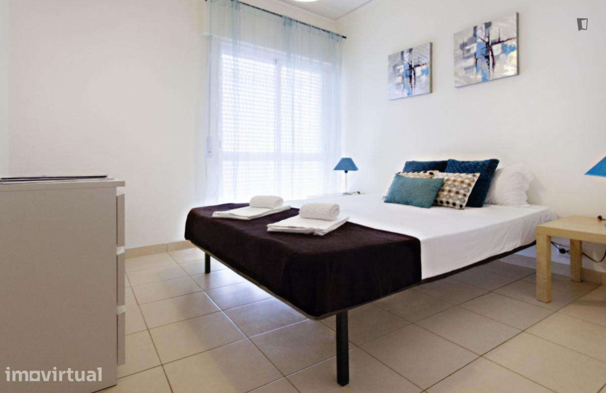 Apartamento com 1 quartos - localizado em Faro - Grande imagem: 2/7