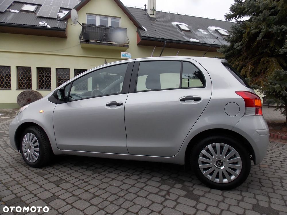 Toyota Yaris 1.0 VVT-i Sol - 3