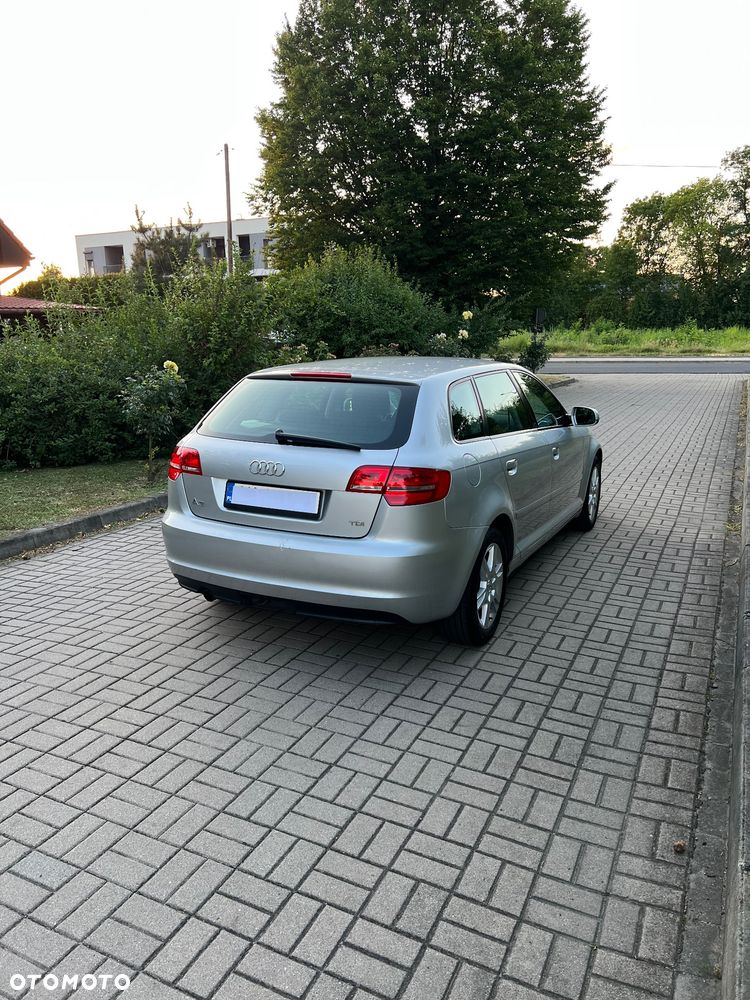 Audi A3 Sportback - 6