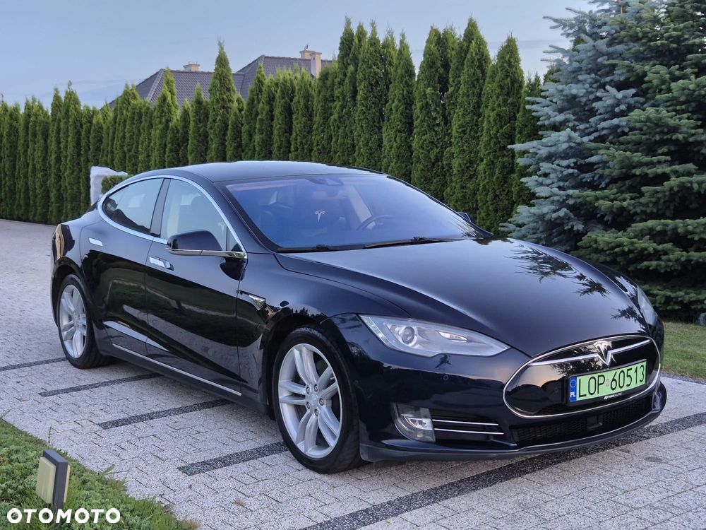 Tesla Model S 85D Allradantrieb - 3