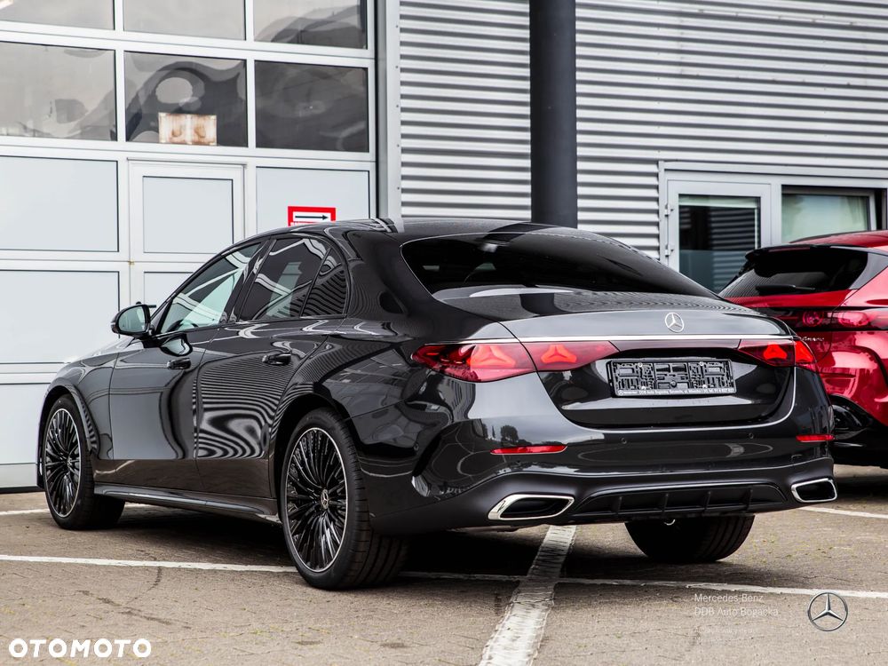 Mercedes-Benz Klasa E 200 mHEV 4-Matic AMG 9G-Tronic - 5