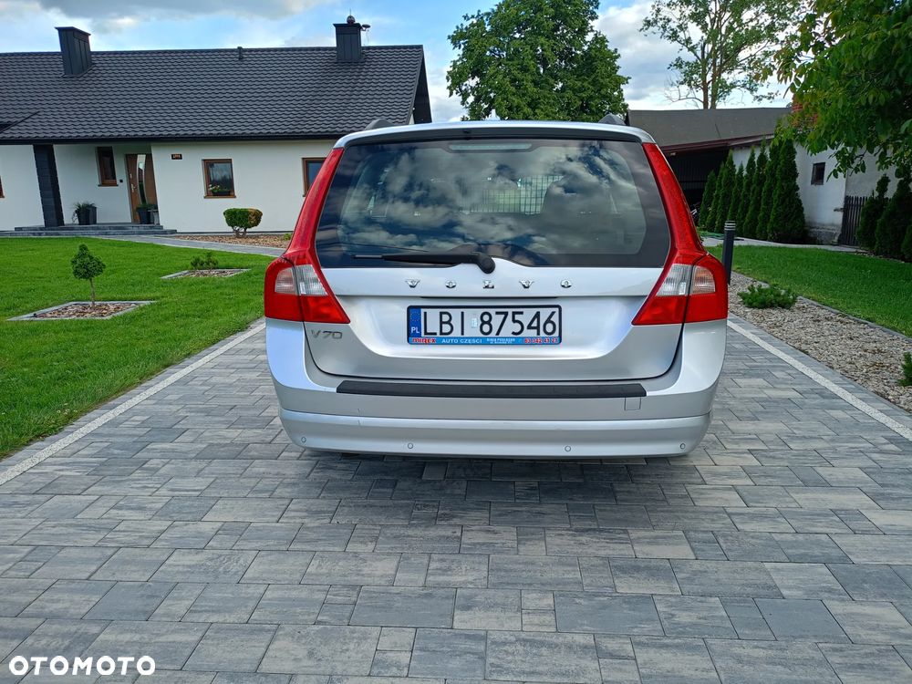 Volvo V70 D3 Momentum - 12