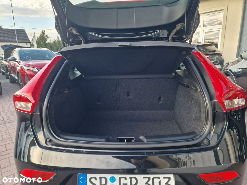 Volvo V40 T3 Kinetic - 20