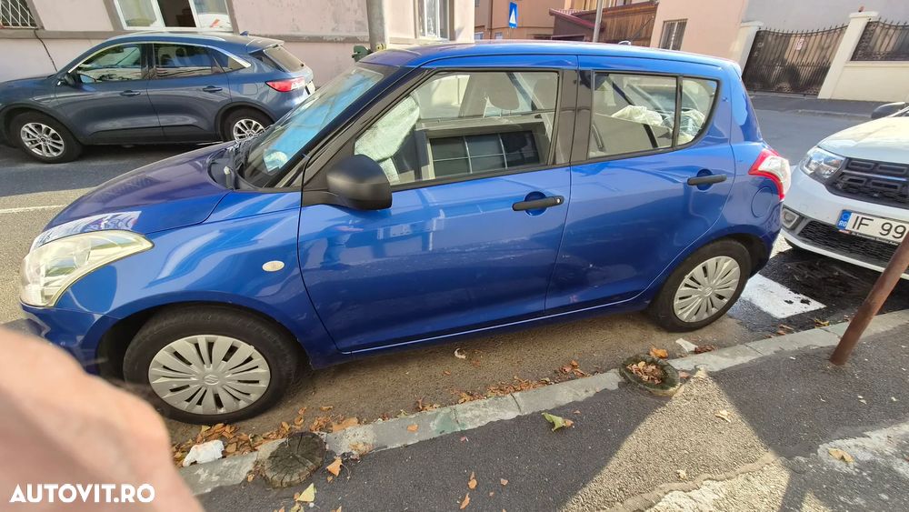 Suzuki Swift - 4