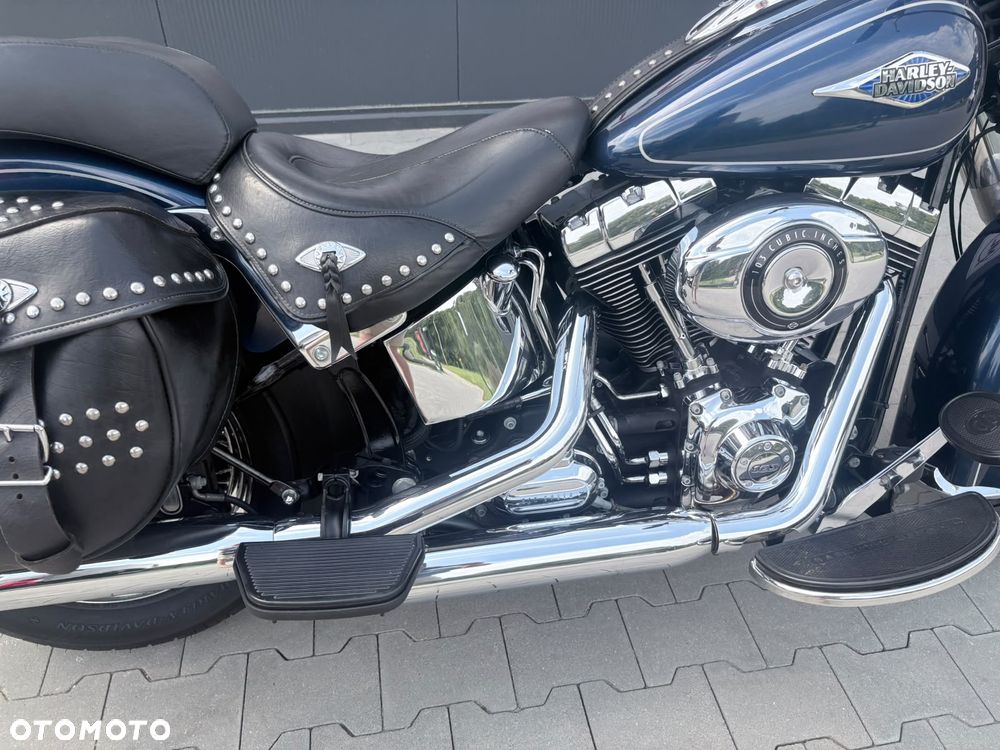 Harley-Davidson Softail Heritage Classic - 11