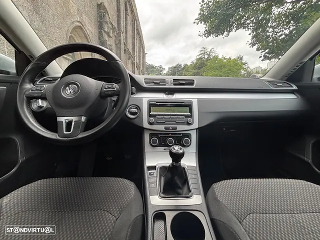 VW Passat 1.6 TDI BlueMotion - 29