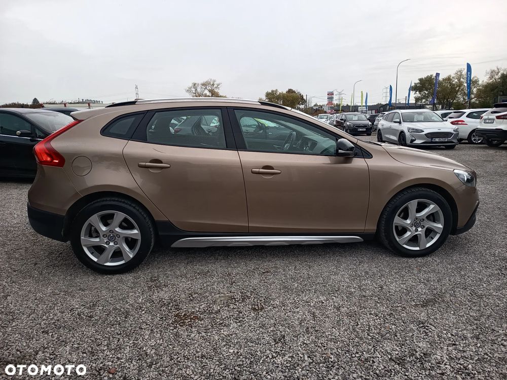 Volvo V40 Cross Country D2 You - 9