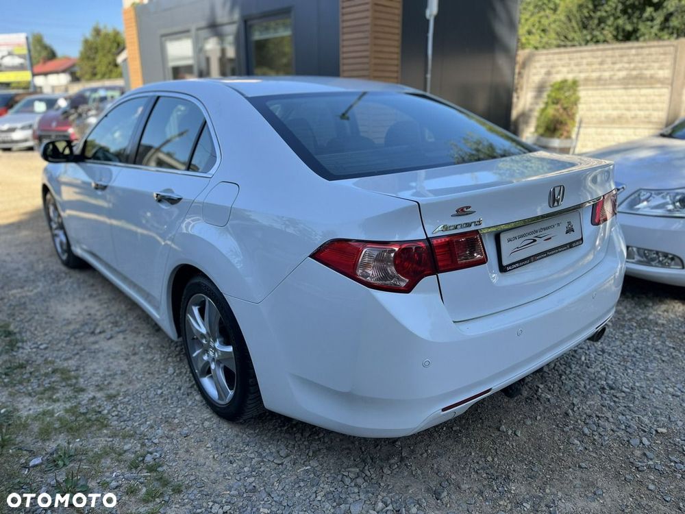 Honda Accord - 10