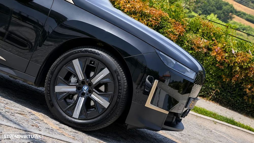 BMW iX xDrive 40 - 7
