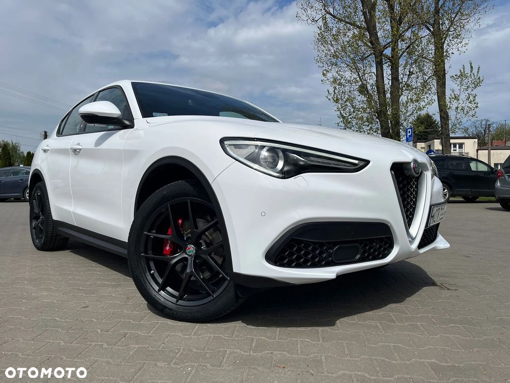 Alfa Romeo Stelvio - 4